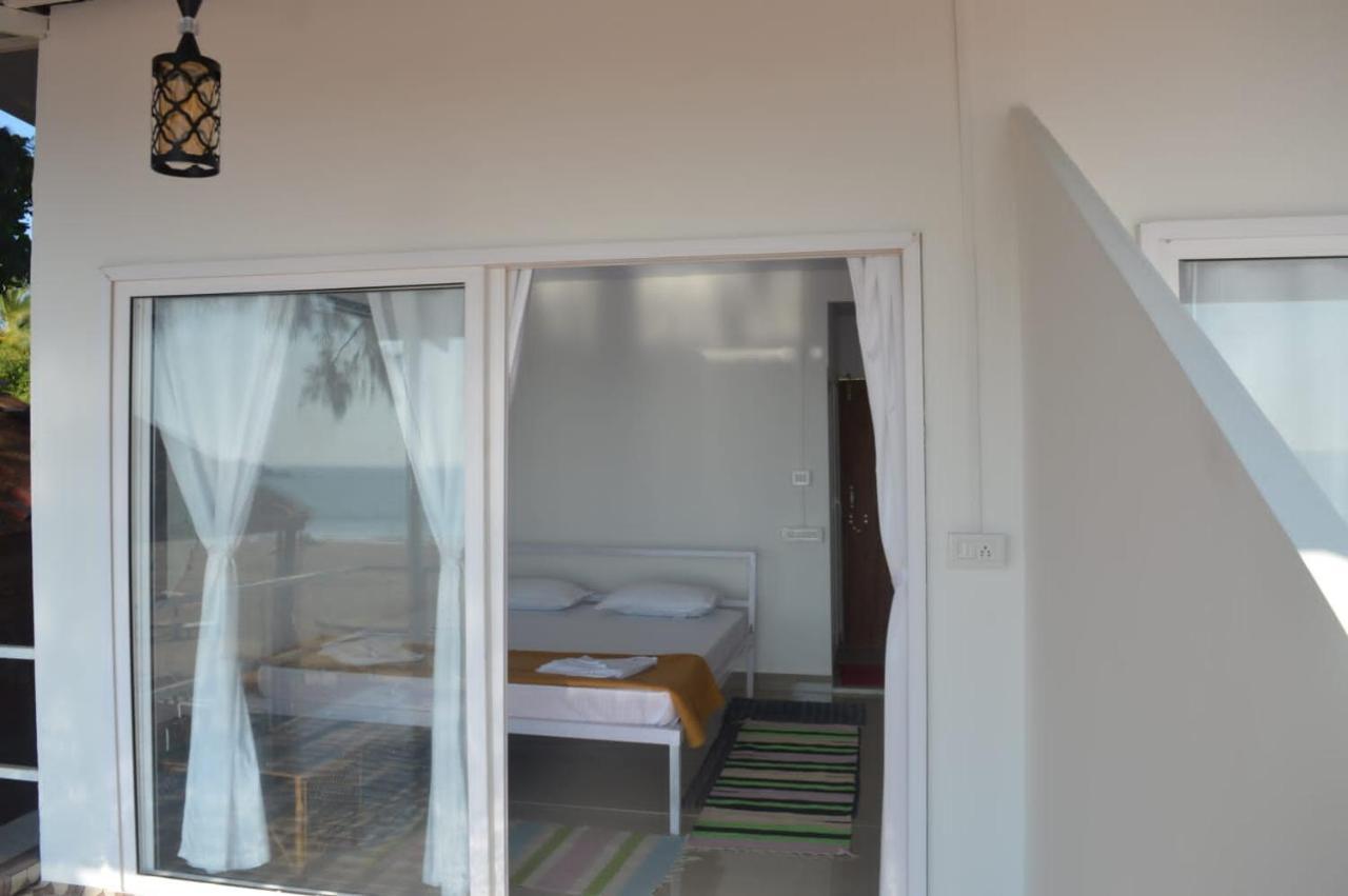 Baywatch Beach Resort Patnem Канкон Экстерьер фото