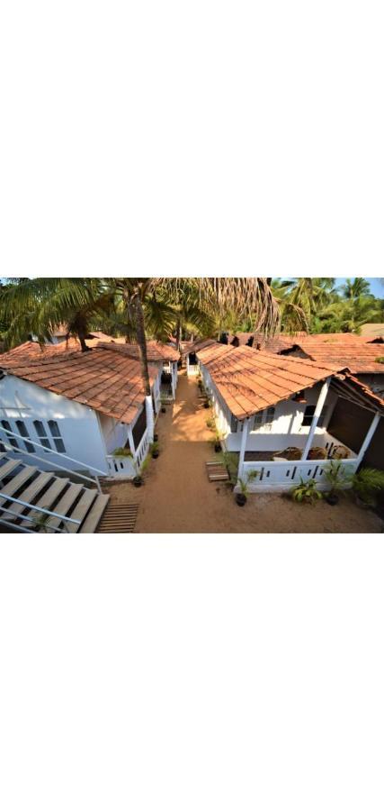 Baywatch Beach Resort Patnem Канкон Экстерьер фото